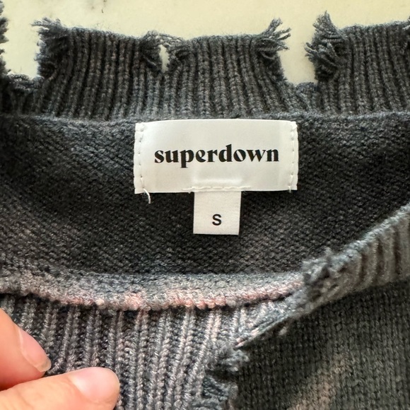 Superdown- Pink and Black Tie Dye Distressed Longsleeve Narelle Cropped Sweater - Picture 4 of 4